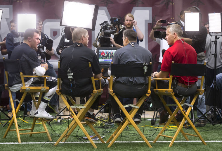 Johnny Manziel does it his own way at NFL pro day